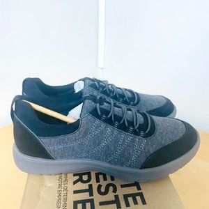 Clarks Women's Adella Holly Sneaker Size 6